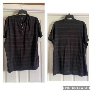 Rock & Republic short sleeve Men's shirt is size XL.